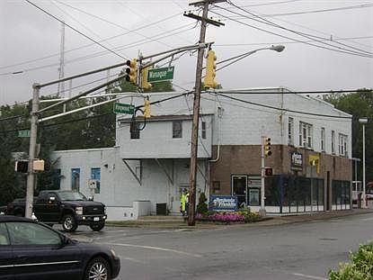 1st image of 322 Ringwood Ave #1