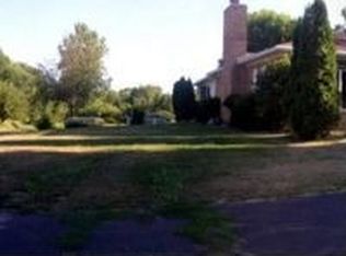 6229 McCue Rd, Holt, MI 48842