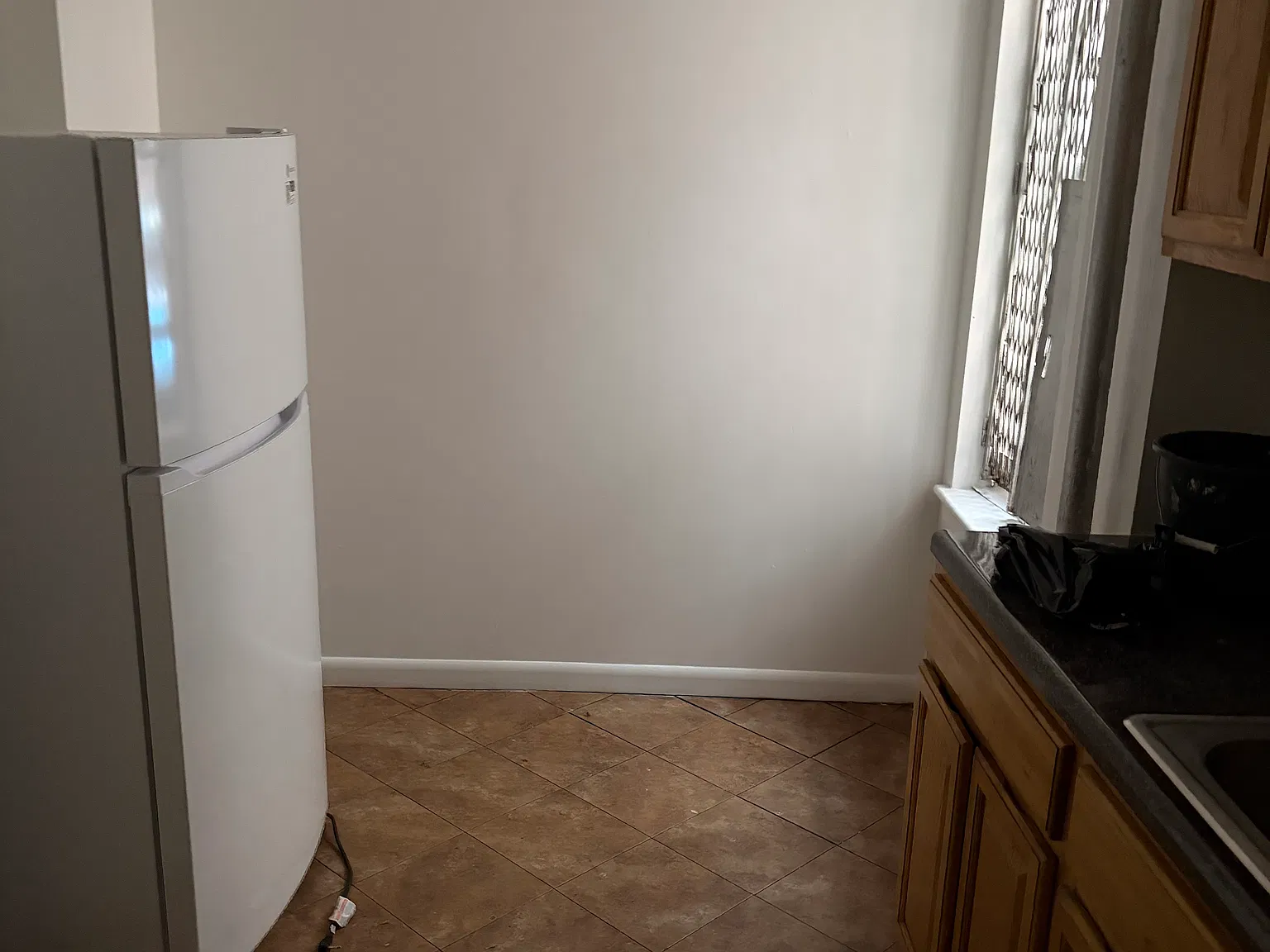 Studio, $1,660 — Photo 2