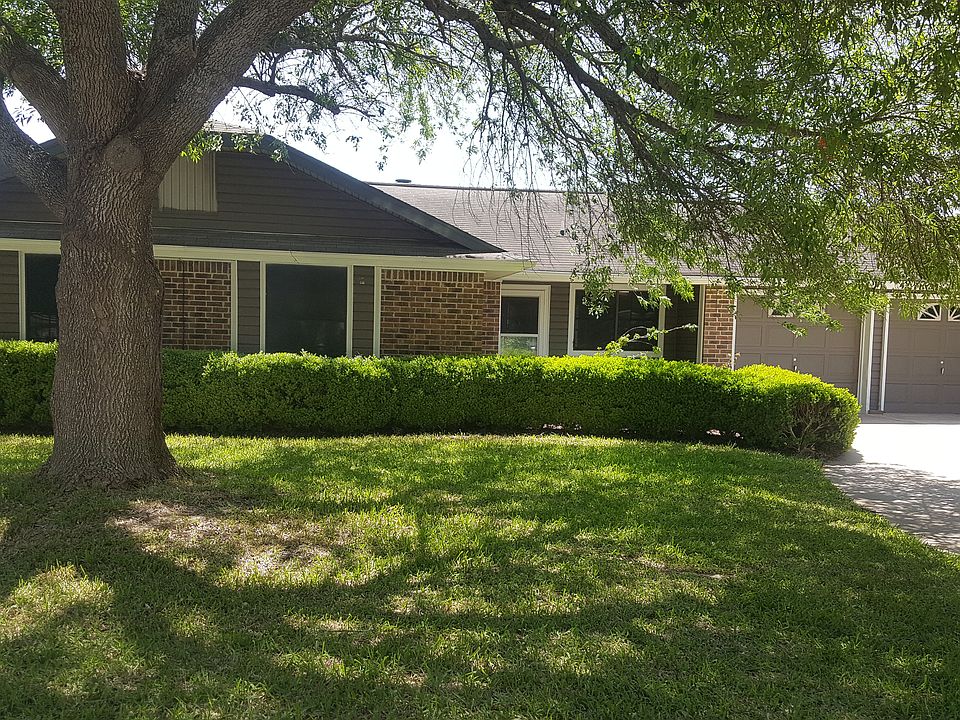 1st image of 4504 Greenbriar Cir