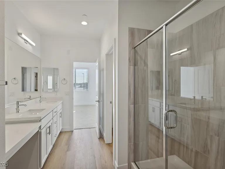 10511 Blossoming Hills Ave — Photo 6