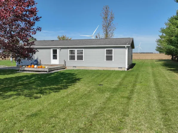 305 W 350 S, Chalmers, IN 47929