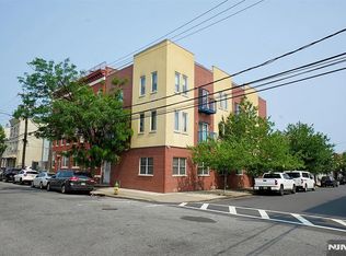 142 Fleming Ave APT 3A, Newark, NJ 07105