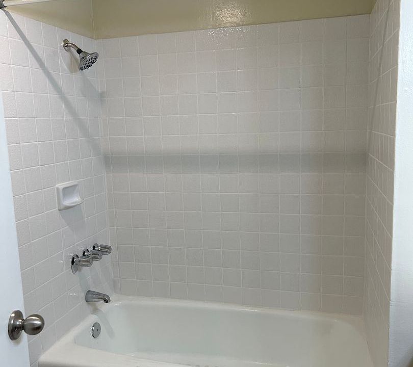 1st image of 555 N Gaffey St APT 106