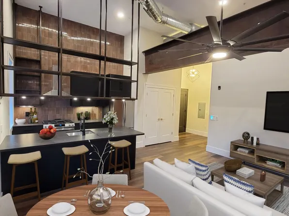 The Lofts at Neilson Crossings - 145 Neilson St.