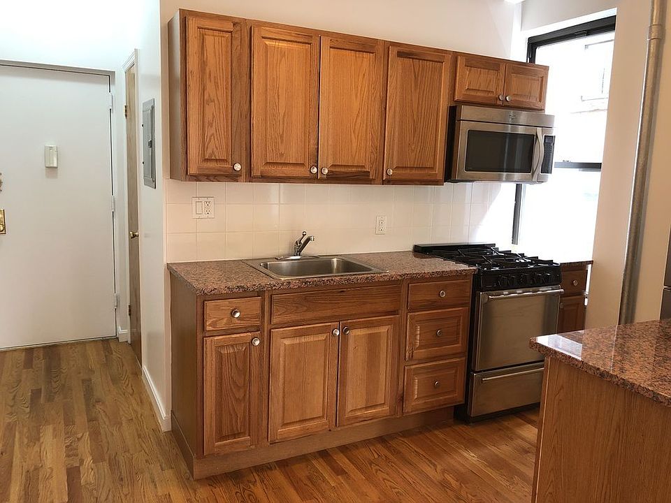 1st image of 122 Saint Marks Pl APT 15