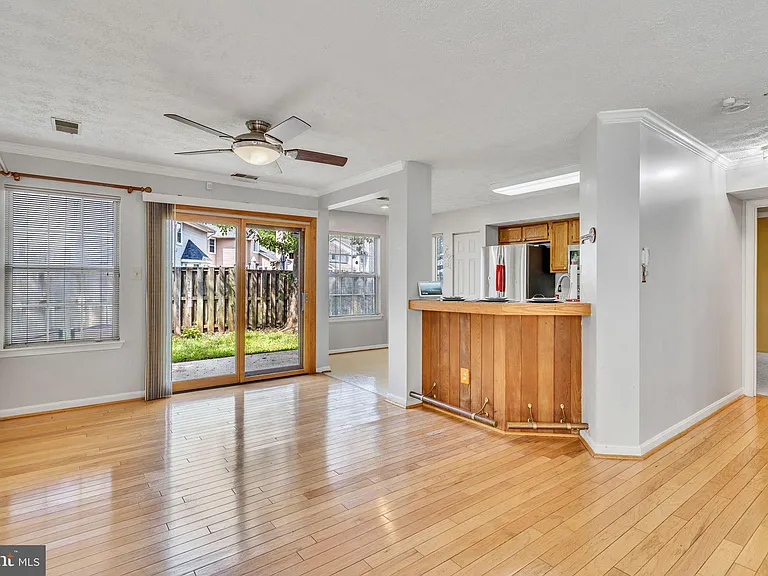 13920 Lord Fairfax Pl — Photo 6