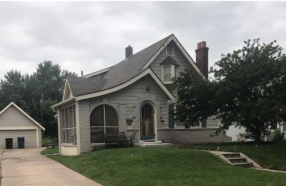 1st image of 21 W 20th Ave