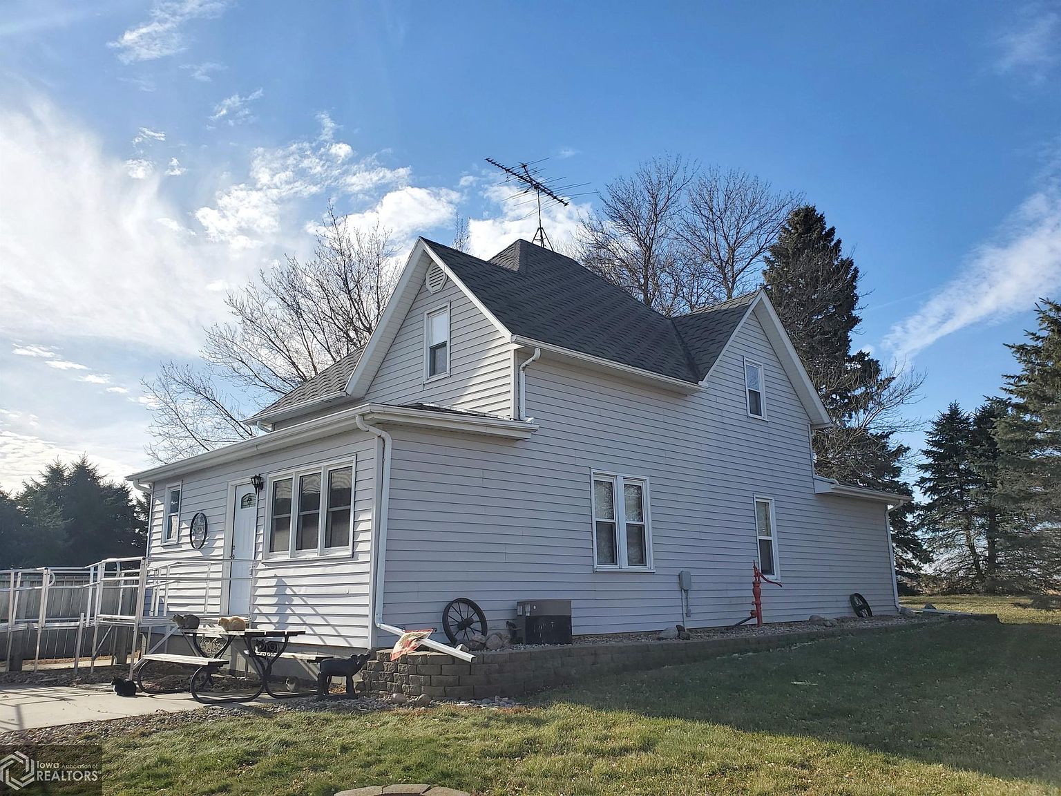 38387 150th Ave Forest City Ia 50436 Mls 5693447 Zillow