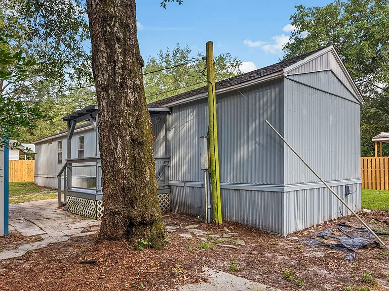 698 Persimmon St — Photo 25