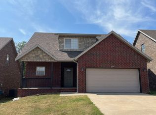 3541 S Juniper Ave, Springfield, MO 65804