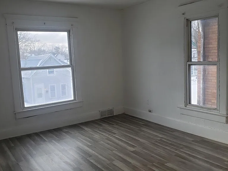 282 Mount Vernon Rd #1/2 — Photo 5