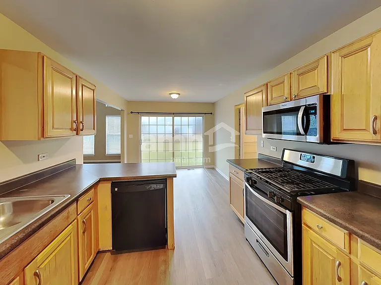 1844 Courtwright Dr — Photo 4