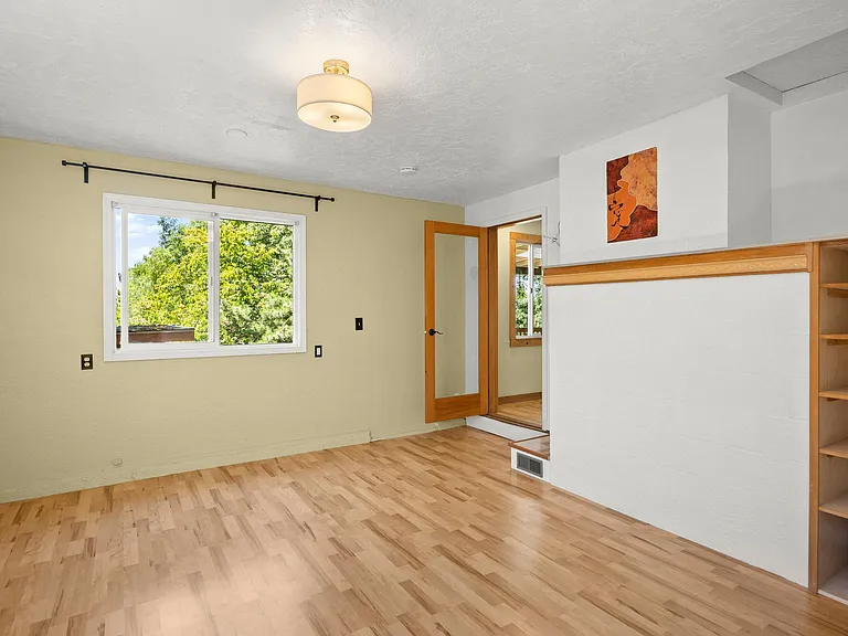 5034 SE Flavel Dr — Photo 9