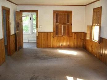 3rd image of 602 Albert Ave