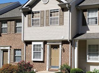 1223 Maple Shade Ln, Charlotte, NC 28270