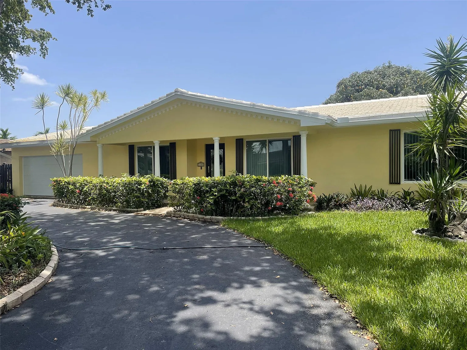 5 bed, 3.5 bath, 2856 sqft, $6,000 — Photo 3