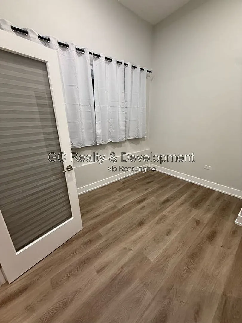 1507 N Sedgwick St — Photo 4