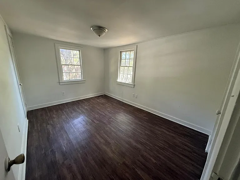 206 Broadway St #A — Photo 5