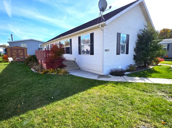 5057 Stone Ridge Dr #S-63, Kalamazoo, MI 49009