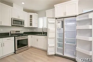 614 W 85th St #1/2 — Photo 2