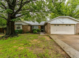 120 NE Alsbury Blvd, Burleson, TX 76028