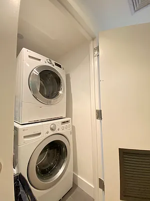 Rented by Kaden Realty | media 11