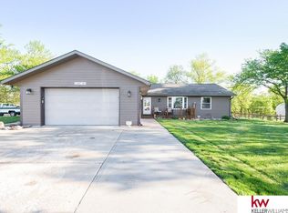 440 W 2nd St, Nelson, NE 68961