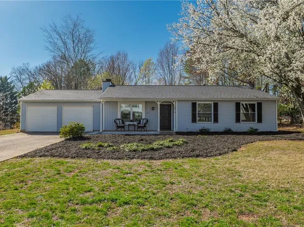 2814 Pine Meadow Dr, Marietta, GA 30066