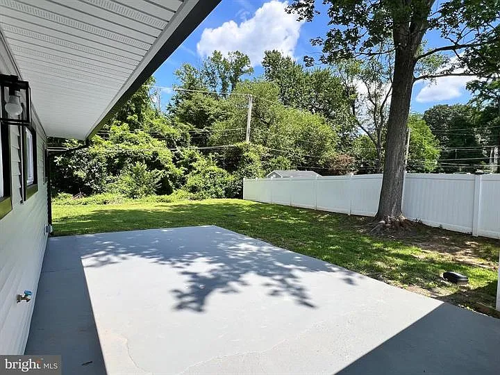 208 Thornridge Dr — Photo 18