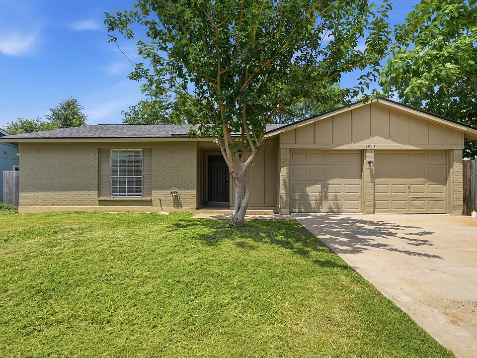 1913 Denfield Dr