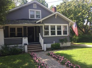 394 Roosevelt Ave, Oakhurst, NJ 07755