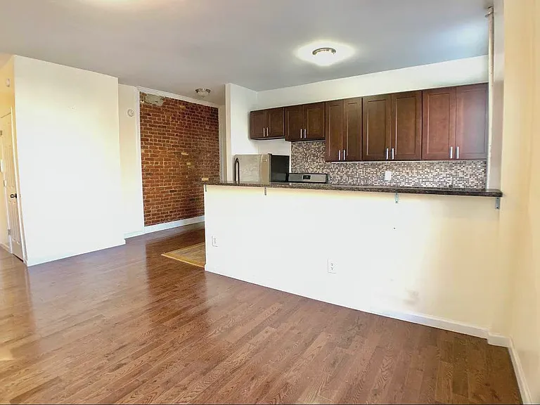 70 Post Ave #3G — Photo 3
