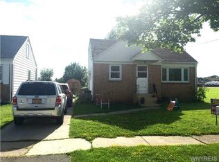 52 Roxborough Ave, Cheektowaga, NY 14225