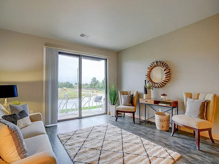 Latitude 43 — Photo 4