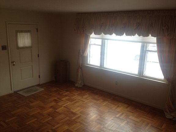 4th image of 1937 Goodnaw St