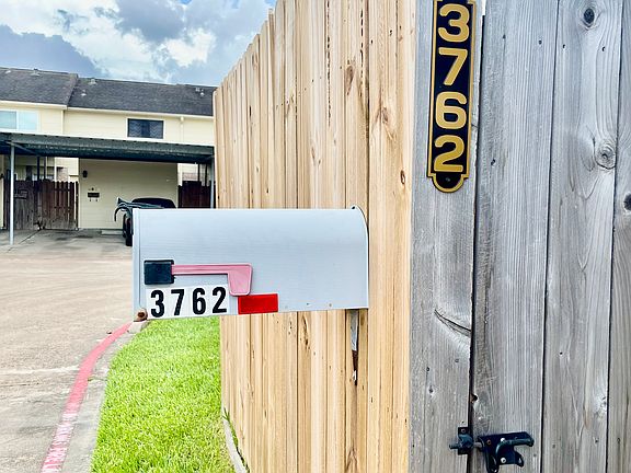 5th image of 3762 Laura Leigh Ln