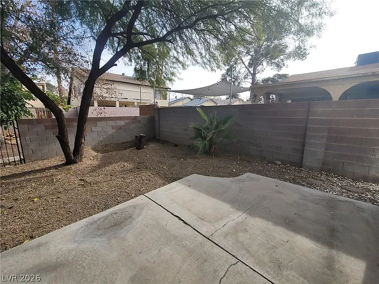 4760 Woodridge Rd — Photo 7