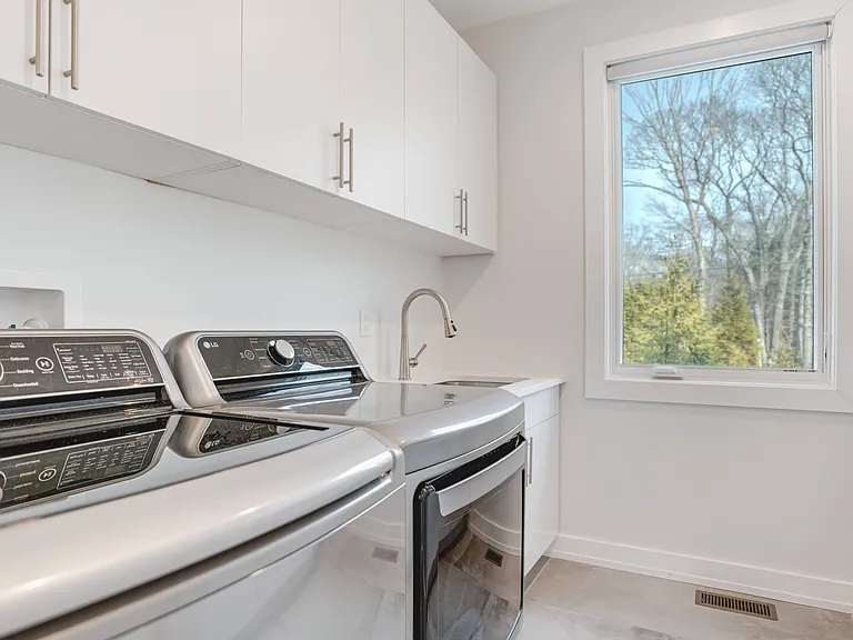 56 Glade Rd — Photo 30