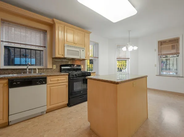 1615 Avenue I image 1 of 16