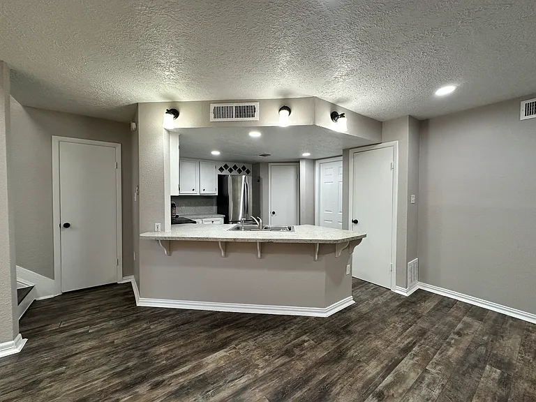 Kitchen with Island and stainless steel appliances