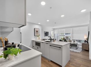 8030 Oak St #202, Vancouver, BC V6P4A7
