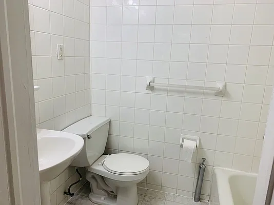 Rented by Besen Partners, LLC | media 35