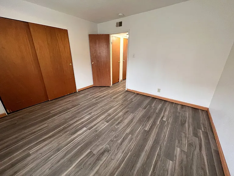 1102 21st Avenue Pl — Photo 12