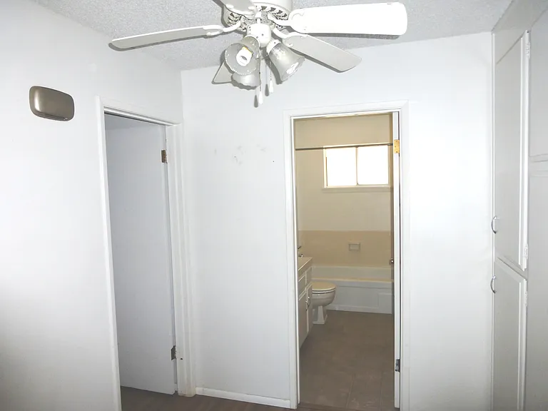 70 Plaza Way — Photo 6