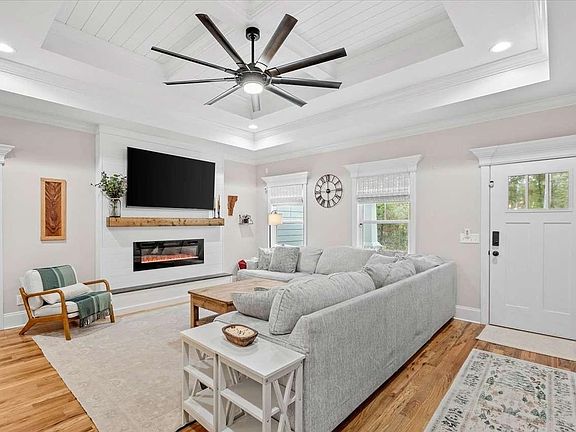 5th image of 37 Apalachee Way