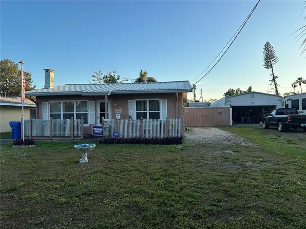 2105 18th Ave W, Bradenton, FL 34205