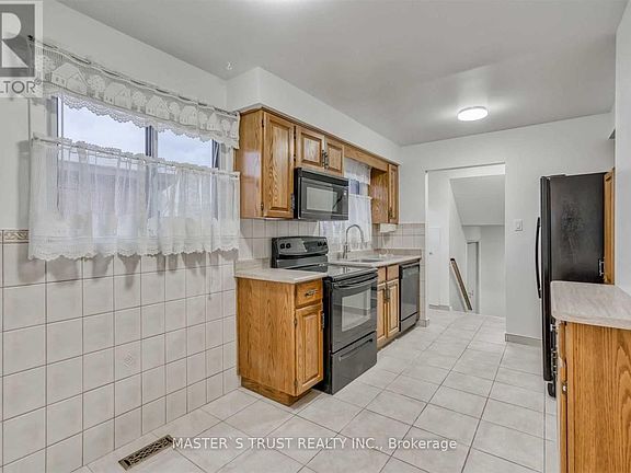 2nd image of 1473 Freeport Dr