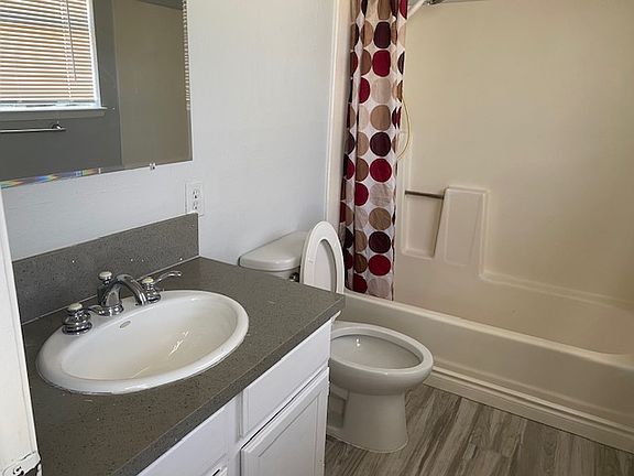 5th image of 7716 Partridge Ave Room 3