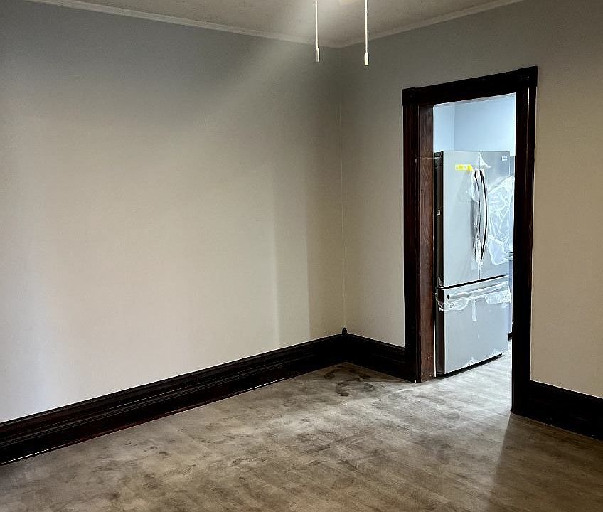 Inside of 110 S. 7th St.